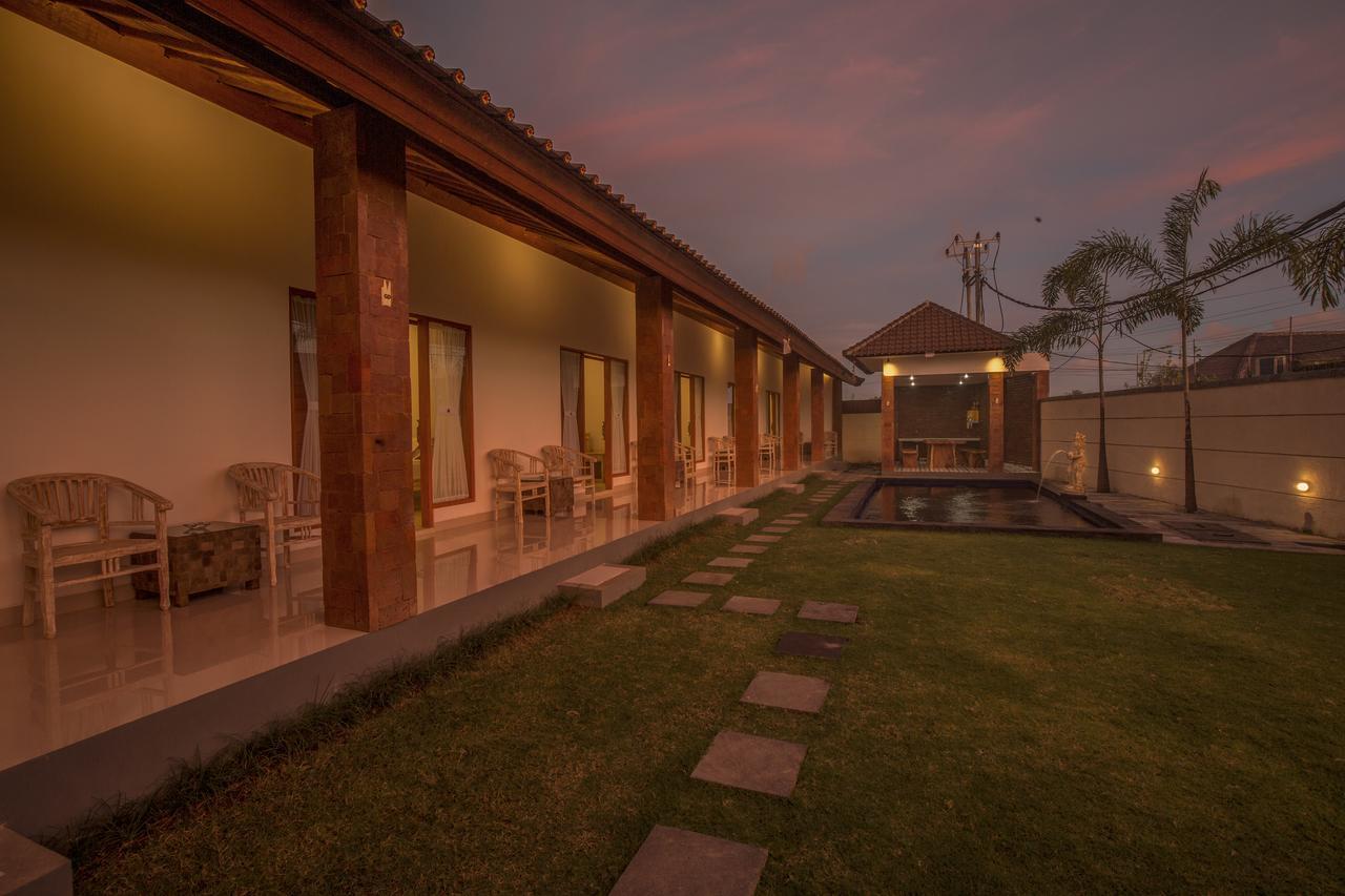 Aghasvina Guest House Canggu エクステリア 写真