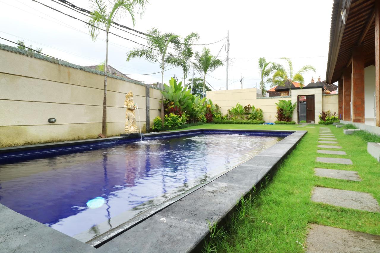 Aghasvina Guest House Canggu エクステリア 写真