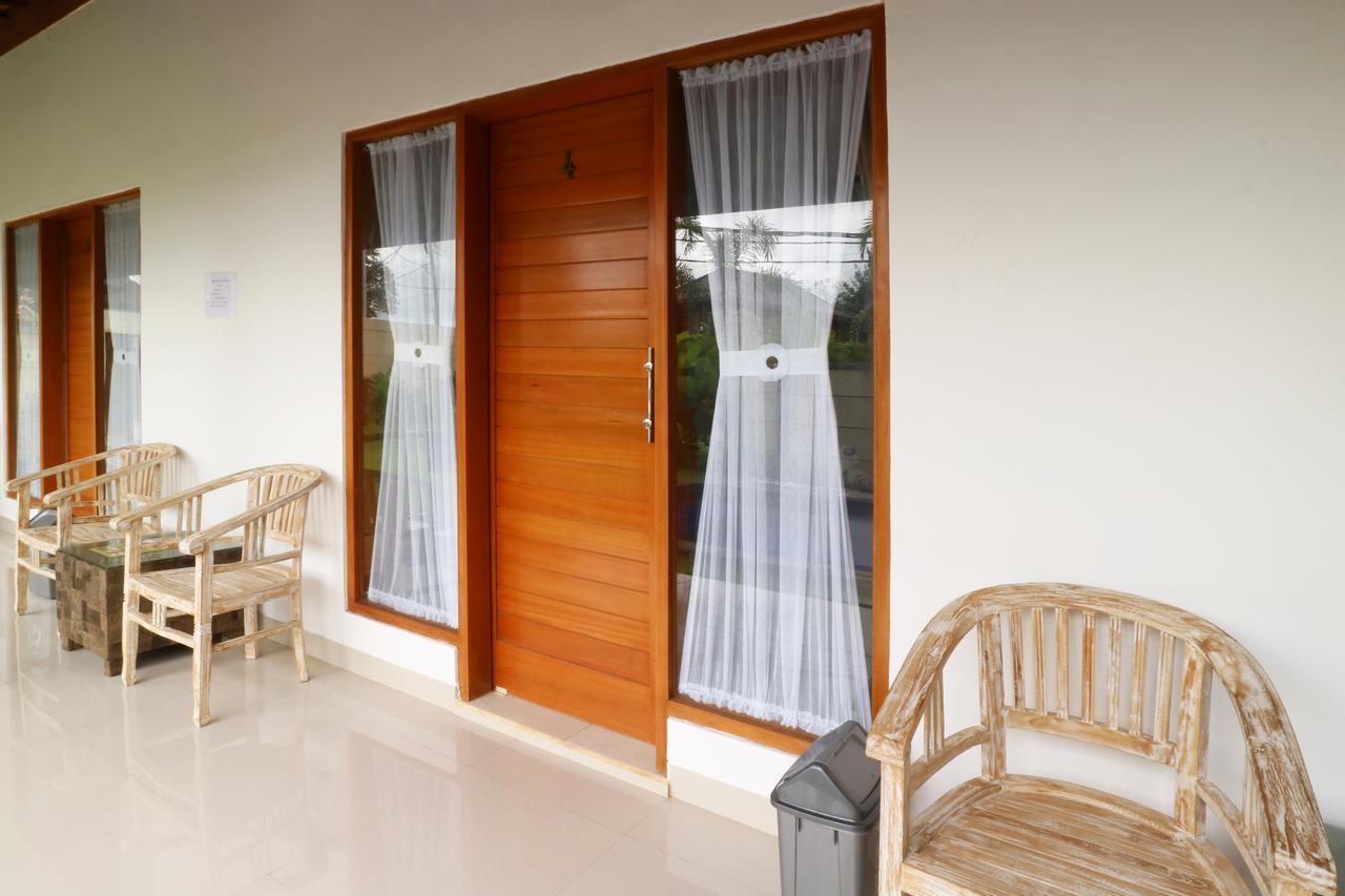 Aghasvina Guest House Canggu エクステリア 写真
