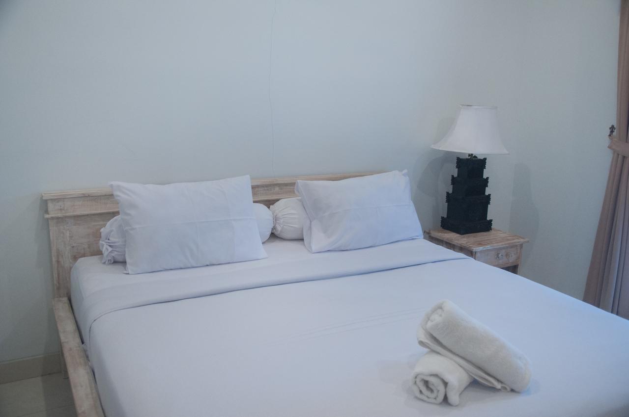 Aghasvina Guest House Canggu エクステリア 写真