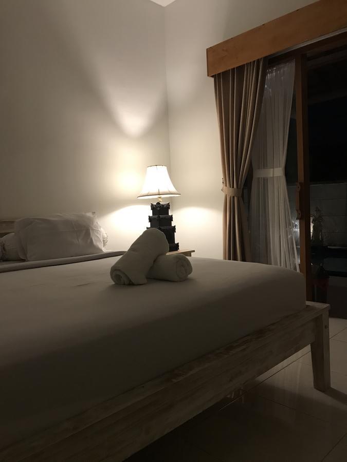 Aghasvina Guest House Canggu エクステリア 写真